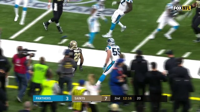 New Orleans Saints use running back Alvin Kamara as decoy, set up running back Mark Ingram on screen for a first down
