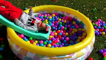 Wheels on the Bus School Song Tayo Little Bus Learn colors w