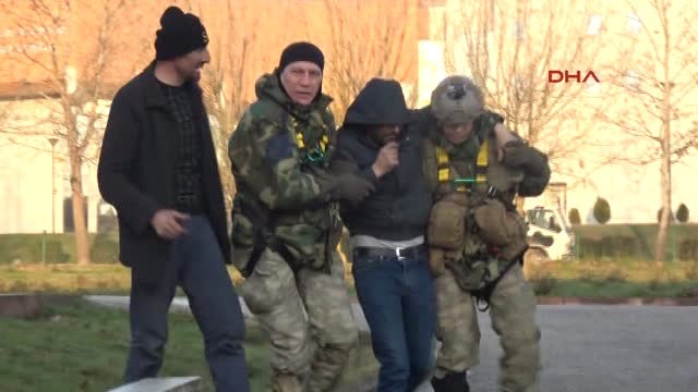 Bursa-Uludağ'da Mahsur Kalan Üç Kişi Kurtarıldı