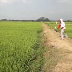 Funny videos 2017 People doing stupid things - Try not to laugh
