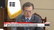 Pres. Moon stresses need for higher wages, asks for measures to handle side effects
