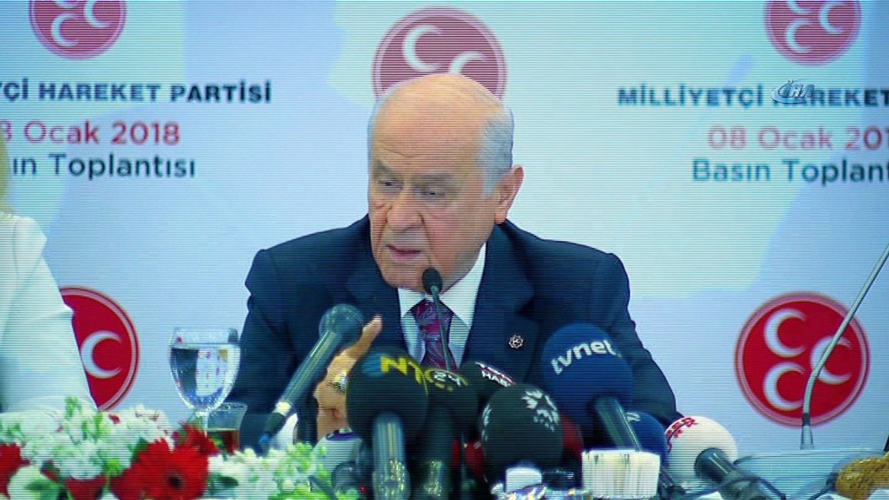 Devlet Bahçeli: 'MHP, ittifak olursa ittifakla, olmazsa kendi partisi olarak milletvekili seçimlerine girer. Cumhurbaşkanlığı seçimlerinde ise Yenikapı ruhuyla hareket ederek Recep Tayyip Erdoğan'ı destekleme kararı alır'