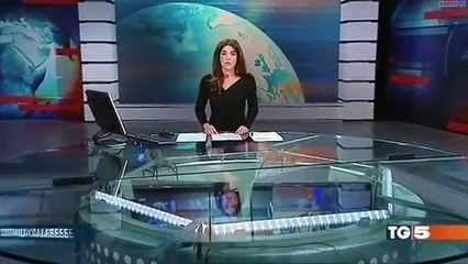 Italian TV presenter Costanza Calabrese accidentally flashes audience