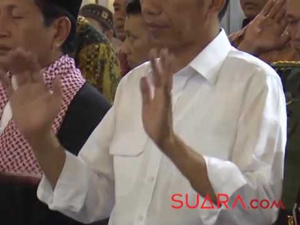 Presiden Jokowi Salat Tarawih di Istiqlal