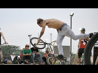 Aksi Gila Rider BMX Kanada Jean William Prevost di TAFISA Games 2016