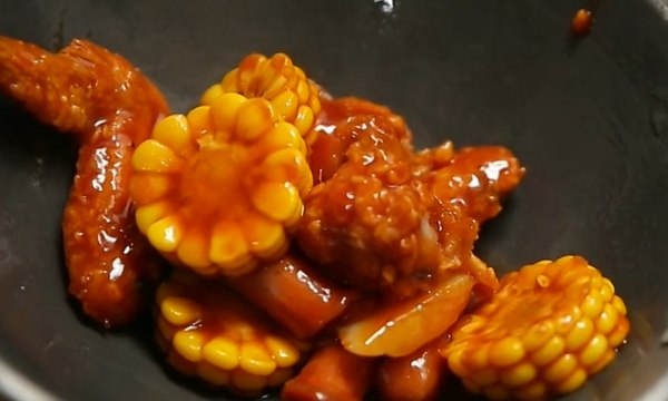 Menikmati Pedas dan Gurihnya Ayam Jambak