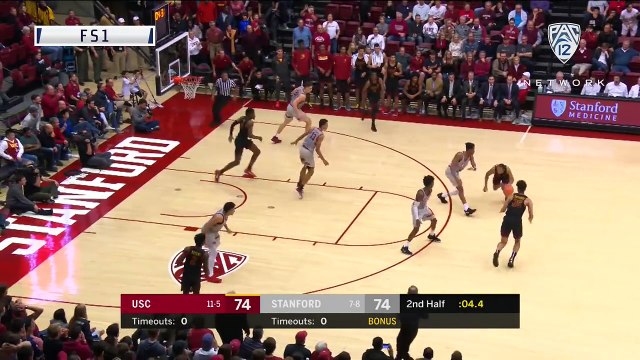 L'incroyable fin de match entre USC et Stanford avec le buzzer beater de l'année
