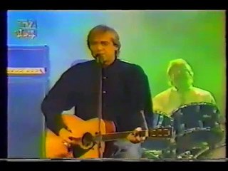 Le membre fondateur des Moody Blues, Ray Thomas, est décédé à l'âge de 76 ans