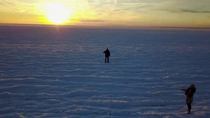 L'océan entièrement gelé aux Etats-Unis à Cape Code au large de Boston