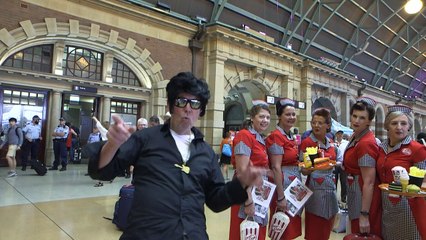 محبو إلفيس في أستراليا يحتفلون بذكرى ولادته