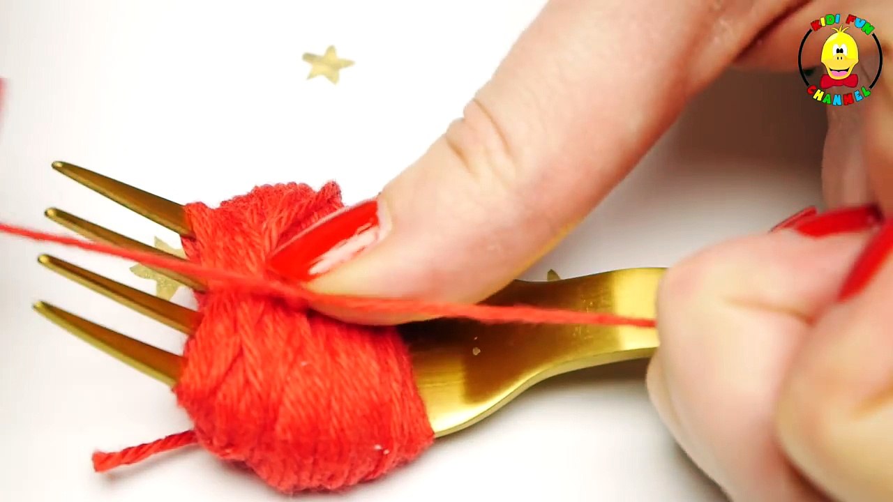 TUTO - POMPONS EN LAINE