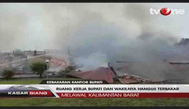 Kantor Bupati Melawi Pontianak Ludes Terbakar