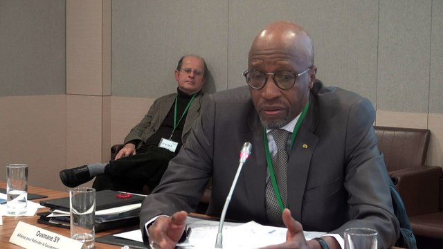 Ousmane Sy Alliance pour refonder la gouvernance en Afrique 20 ans du Comité foncier