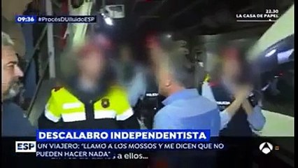 Mossos protegiendo a los independentistas del AVE 08/11/17