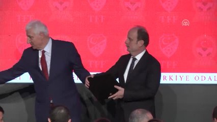 Futbol Endüstrisi" Ödül Töreni