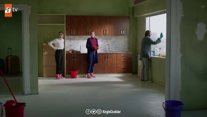 Kızların oda kavgası! - Kırgın Çiçekler 104.Bölüm