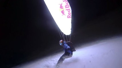 Les images incroyables d'un speed riding au dessus d'un glacier