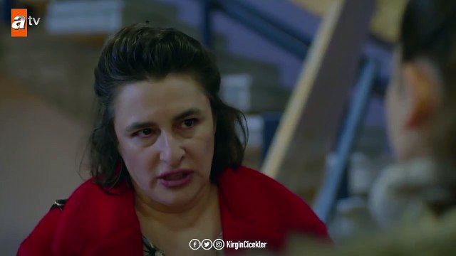 Dedikodusunu paylaşamayan Zehra’nın dramı! - Kırgın Çiçekler 104.Bölüm