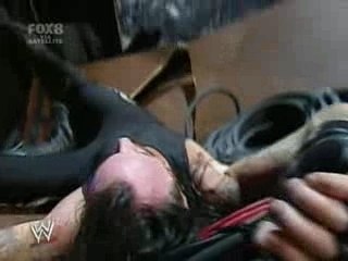 Wwe smackdown last man standing match - great khali vs the u