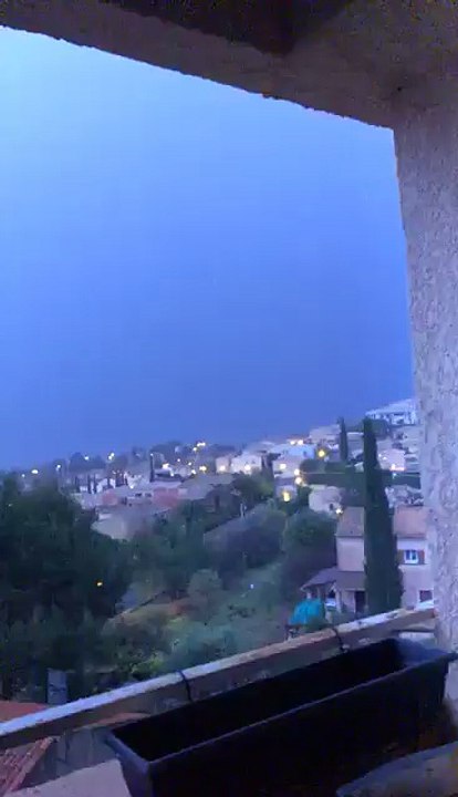 Averses de grêle dans le Var