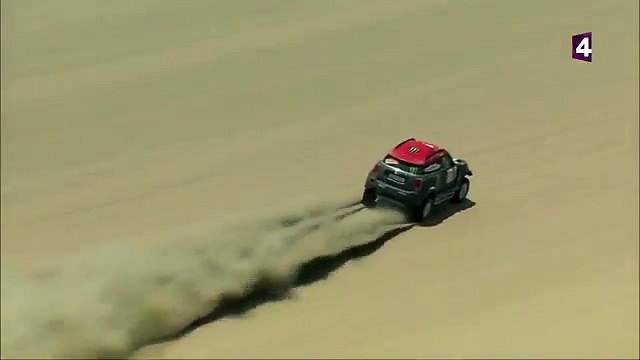 El español Nani Roma sufre un accidente con Mini en las dunas