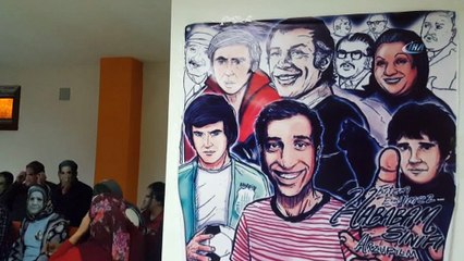 Münir Özkul'u 'Hababam Sınıfı'yla andılar... Maske takıp, canlandırma yaptılar