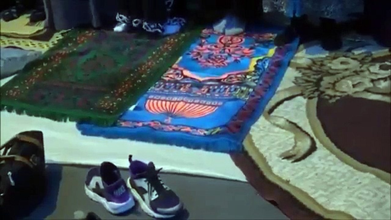 Moslem Prayer in Clichy (France)
