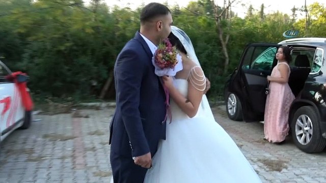 Düğün günü soyulan gelin ve damat şikayetçi olmayıp düğüne gitti