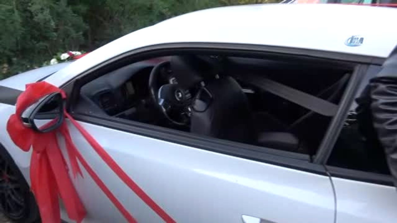 Düğün Günü Soyulan Gelin ve Damat Şikayetçi Olmayıp Düğüne Gitti