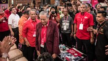 Malaysia's Mahathir eyes comeback in opposition he once crushed