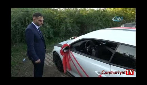 Düğün günü soyulan gelin ve damat şikayetçi olmayıp düğüne gitti