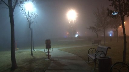 Başkent yoğun sise teslim oldu