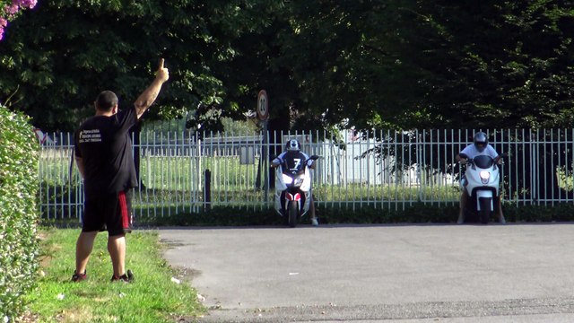 BMW C 600 Sport Vs GILERA GP 800 ( 0-200 mt )