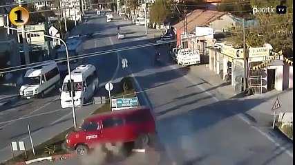 Türkiye'de Mobese Kameralarına Takışmış Kazalar - paratic