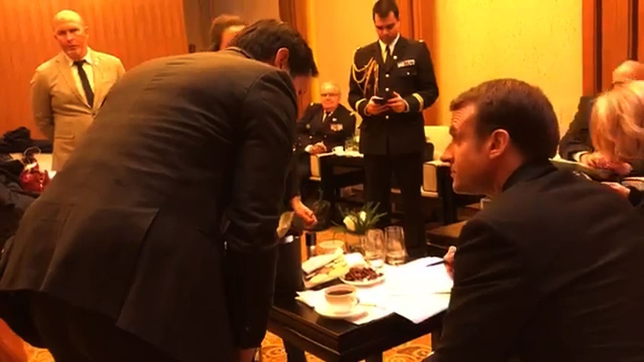 Macron prend un cours de chinois express