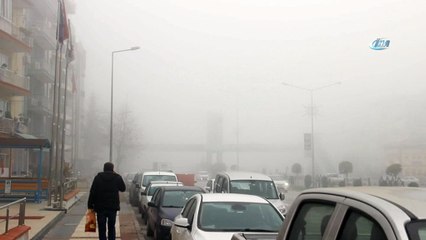 Manisa'da yoğun sis etkili oluyor