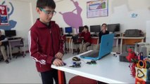 Öğrenciler görme engelliler için mesafe sensörü tasarladı