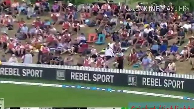 Guptill 86 Helps NZ Thrash Pak NZ vs PAK 2nd ODI