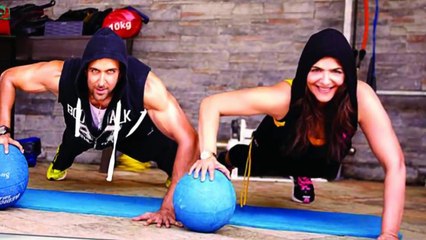 Top 10 Unseen Mothers of Bollywood Actors | 2018