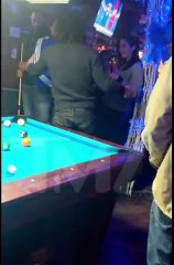 Quand il se fait jeter d'un bar new-yorkais