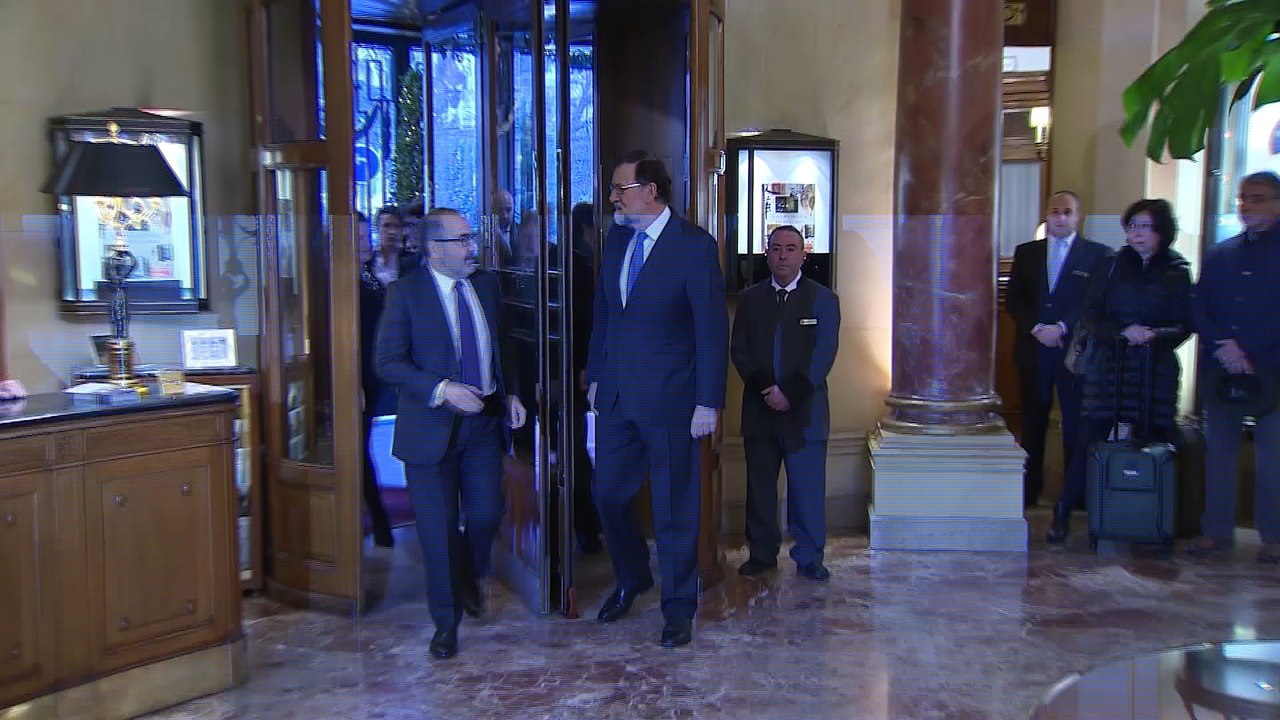 Rajoy ve Cataluña como "única sombra" en la economía