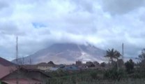 Gunung Api Sinabung Kembali Erupsi