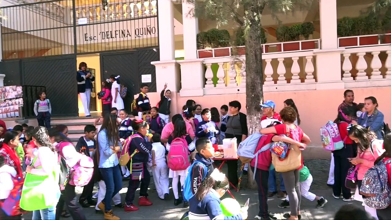 roman regreso a clases