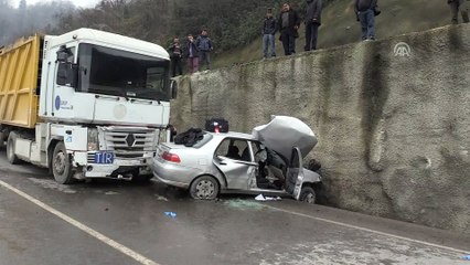 Trafik kazası: 1 ölü, 2 yaralı - ZONGULDAK