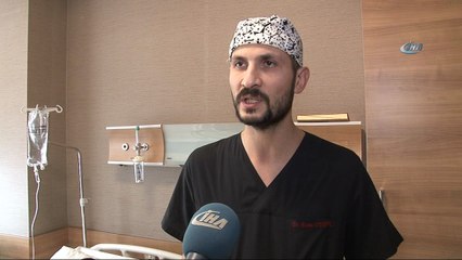 Bacaklarından alınan deri ile vajina yapıldı
