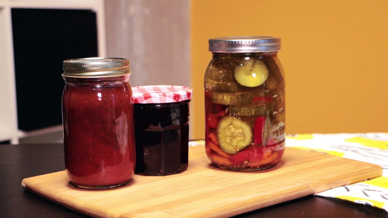Foolproof Way to Loosen a Stubborn Jar Lid