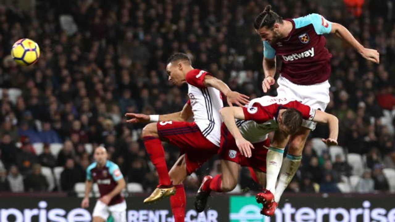 Conte refuses to rule out Chelsea Carroll move