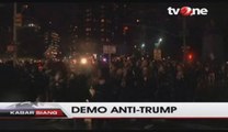 Unjuk Rasa Pendukung Hillary Clinton atas Terpilihnya Trump