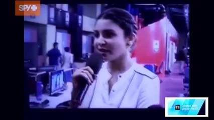 Anushka Sharma gets angry with anchor over Virat Kohli