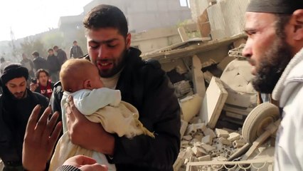 Au moins quinze tués dans des bombardements près de Damas (ONG)